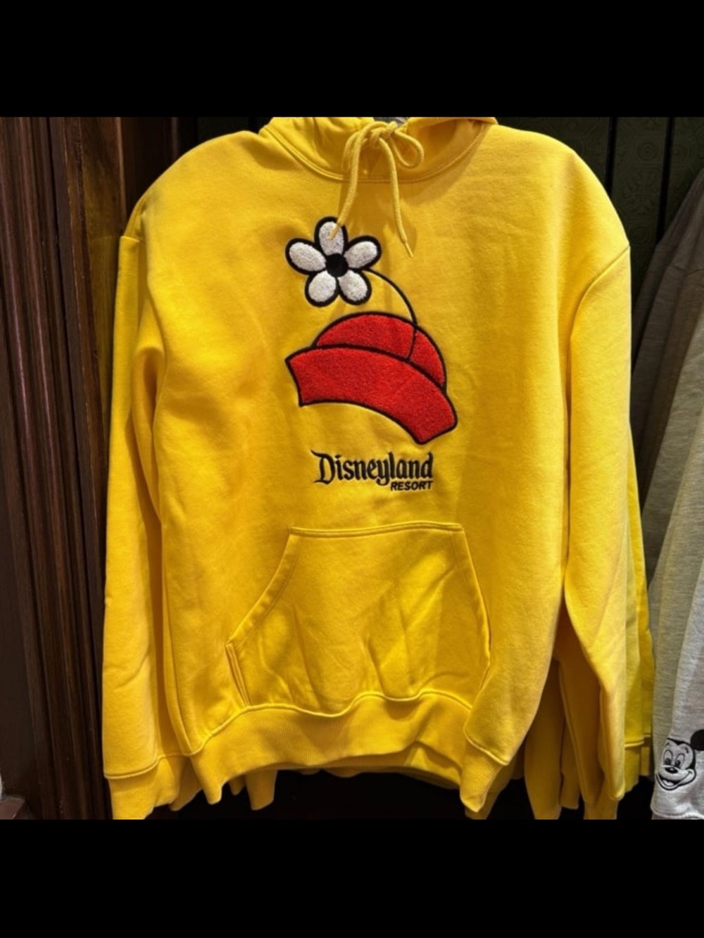NWT DISNEY PARK Disneyland 2026 Yellow Minnie Hat Hoodie Sweater SIZE: Medium